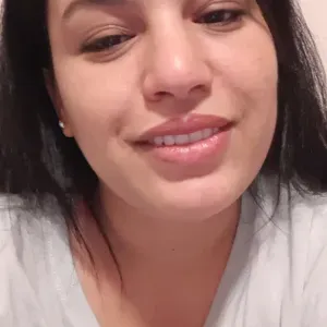 Buongiorno mi chiamo lisa. Sono in circa da un lavoro