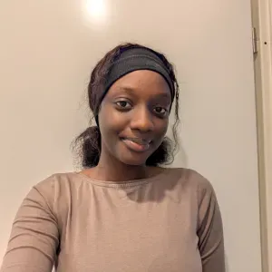 Baby sitters prête à garder vos boudchous