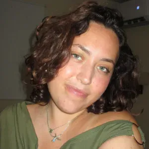 Niñera con experiencia y estudios en Rivas-Vaciamadrid