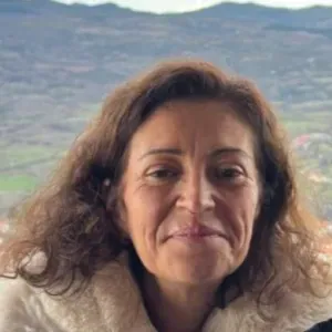 Empregada limpezas responsavel zona Leça da Palmeira 