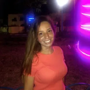 JE CHERCHE UNE PERSONNE POUR GARDER MES 2 CHATS CHEZ VOUS