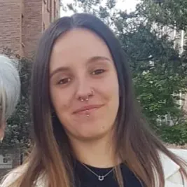 Cuidadora en Pamplona de personas Mayores 