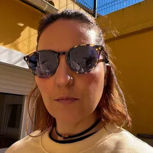 Baby-sitter expérimentée à France