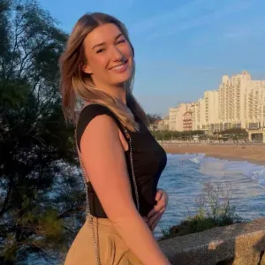 Baby-sitter expérimentée sur Anglet et alentours 