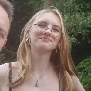 17 jährige sucht Babysitterstelle!