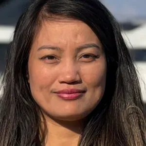 Certified caregive w/9 yrs.of exp.looking for job as a carer