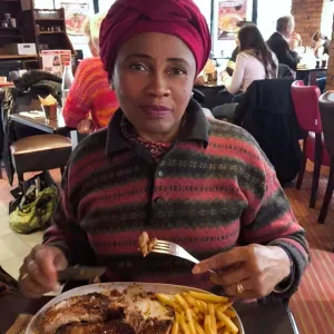 Baby-sitter, 20 ans d'experience à Paris