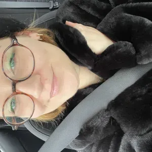 Femme de ménage plusieurs années d'expérience