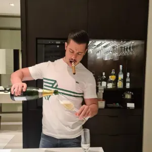 Job offer for a housekeeper in Liege