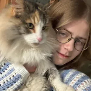 Je suis une babysitter de Soleuvre.