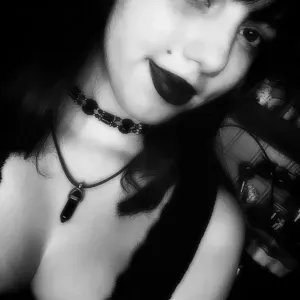 Baby-sitter com experiência Barreiro/Margem sul 