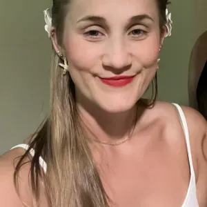 Experienced Evening and Weekend Babysitter