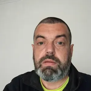 Empleado de limpieza en la Mancha Centro.