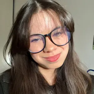 Lycéenne à la recherche d'expérience