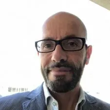 Cerco persona disponibile per pulizie casa