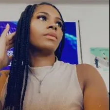 Bonjour, je suis disponible tous les week-ends.