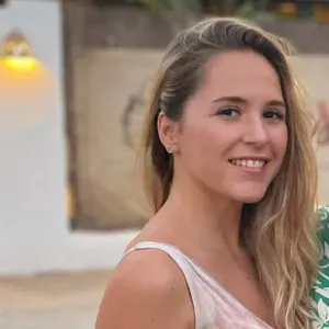 Cuidadora de animales en Ibiza