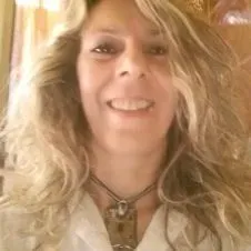 Lavoro da 20 anni come colf.e pulizie uffici.