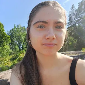 Energetic babysitter available in Maastricht