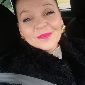 Baby sitter, accompagner les enfants à l'école sorti d'école