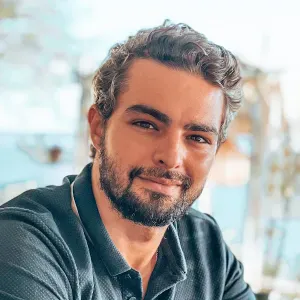 Posição para um empregado de limpeza em Vila Real de Sa...