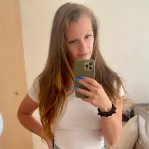Femme de ménage disponible régulier