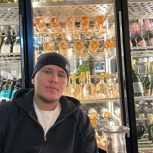 Jeune babysitter motivée et attentionnée