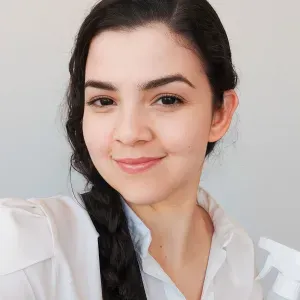 Babysister profissional em Messines