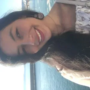 Dame de compagnie charismatique