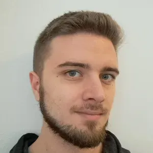 Tutor universitario con oltre 6 anni di esperienza