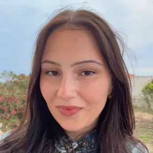 Babysitter disponivel Ericeira / Mafra
