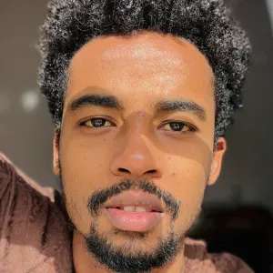 Experienced, reliable pet sitter in Napoli , Italy. 