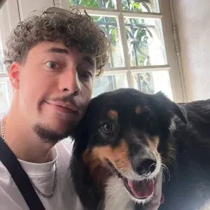 Axel, votre best-sitter dans le 78 et 75 !