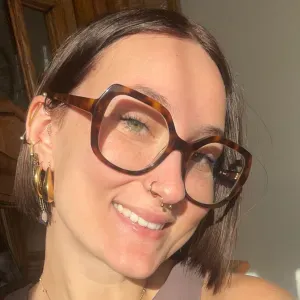 Baby-sitter expérimenté en France 