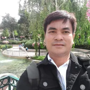 I am a responsible housekeeper in Paris.