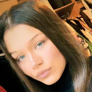 Baby-sitter sérieuse, douce et responsable 