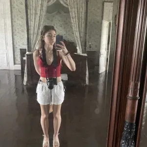 Baby sitter dynamique à la recherche d'emploi