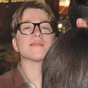 Babysitter a Bari affidabile  