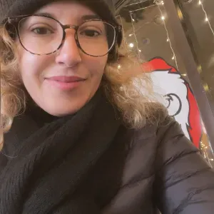 Aide a domicile Assistante De Vie Aux familles aide ménage