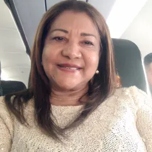 Cuidadora de adulto mayor en xativa