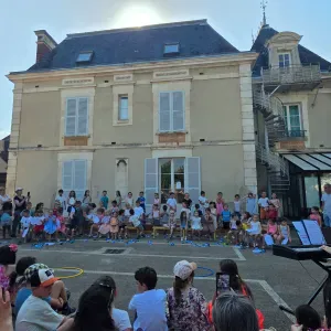 Nounou serieuse / serieux pour gérer la sortie d'école