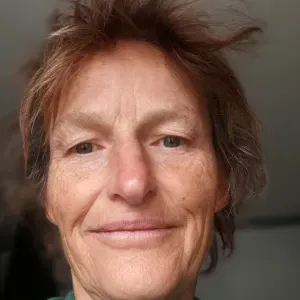 Bien vieillir chez soi  entouré de soins