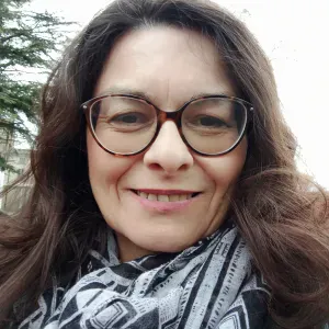 Garde d'enfant au domicile parental diplomée