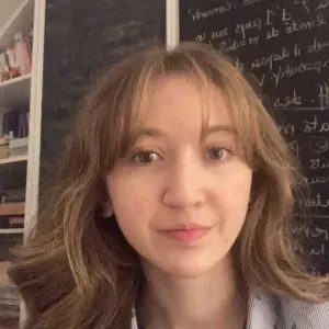 Baby-sitter motivée à Troyes ! 