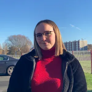 Baby-sitter expérimentée à Calais