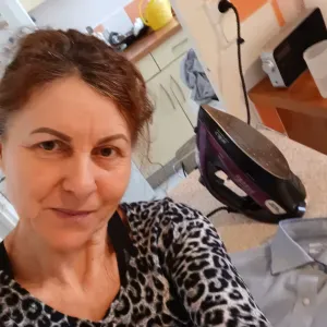 FEMME DE MÉNAGE ET REPASSAGE  ET super l'expérience 