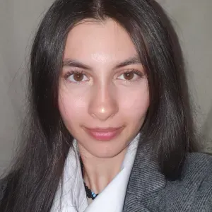 Baby-sitter disponible tout l'été 