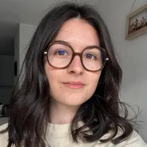 diplômée auxiliaire de puériculture 