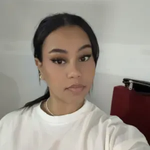 Baby-sitter expérimenté à Libourne 