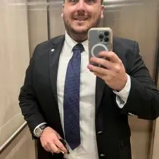 Recherche pour ménage et repassage le samedi à Rueil